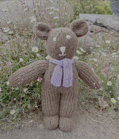 \'Fudge\' Bear knitting kit with Violet scarf